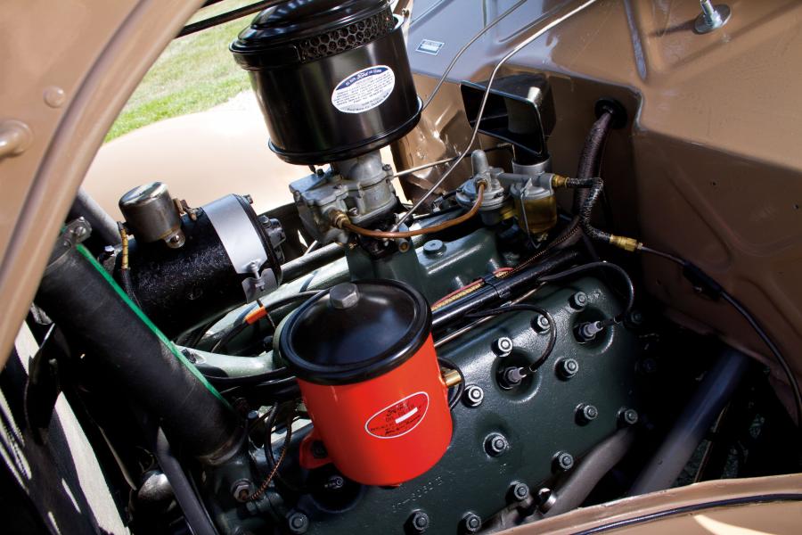  Ford DeLuxe 3-Window Coupe 1935 года  (фото 23 из 50)
